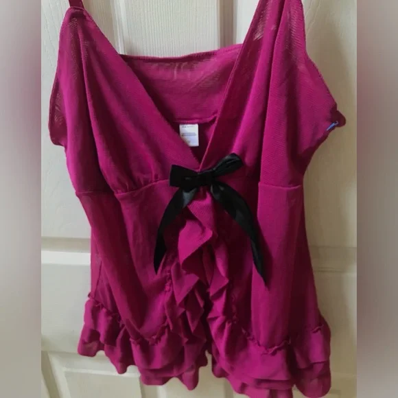 Fashion Bow Detail Tank - Picture 3 of 5